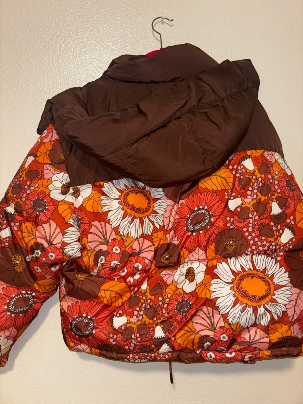 Limited Edition Zara Floral Puffer Jacket NWT large - Picture 2 of 4